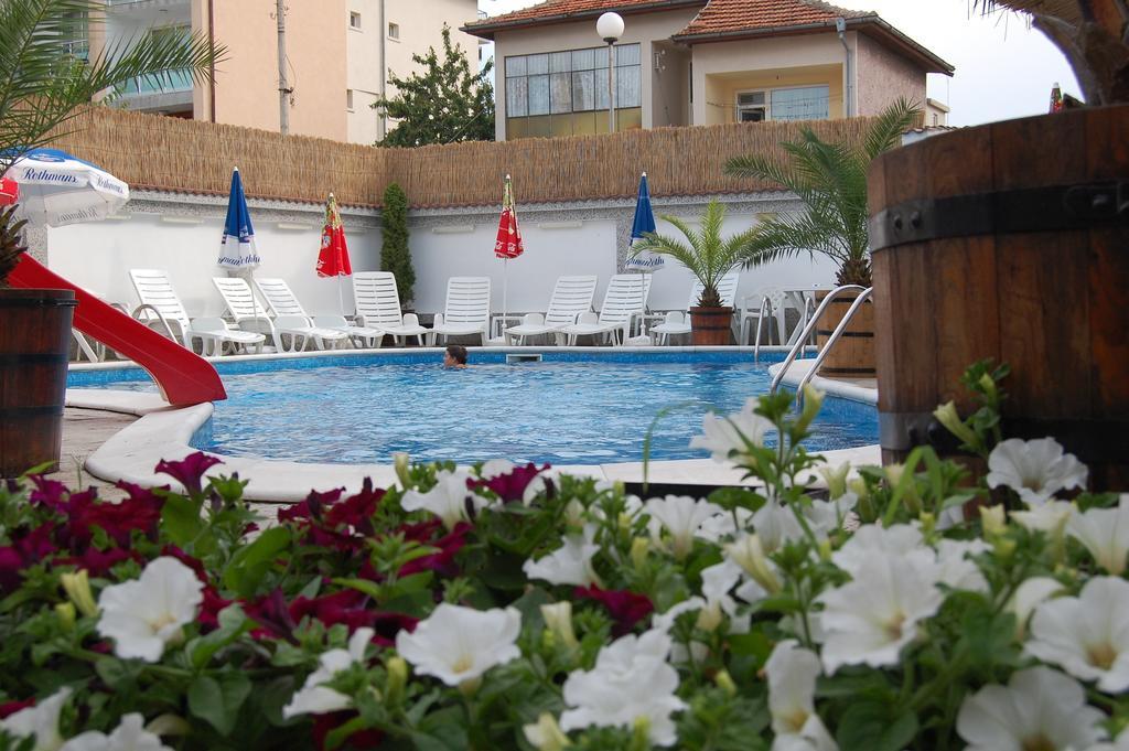 Alpina Hotel Lozenets Luaran gambar
